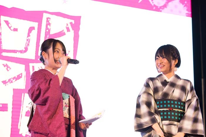 「Cygames Presents 伊万里湾大花火2018」の様子。左から本渡楓、河瀬茉希。