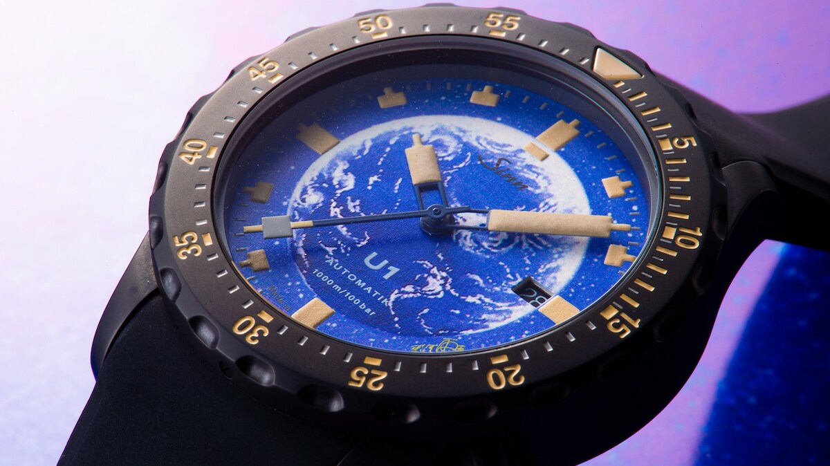 「U1.S.E MOTHER EARTH」