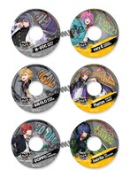 好きなフードとスイーツに加え、バースデーメニューもしくはドリンクを注文した人にランダムで1枚進呈されるミニクリアディスク。