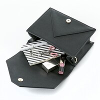 ショルダーバッグ