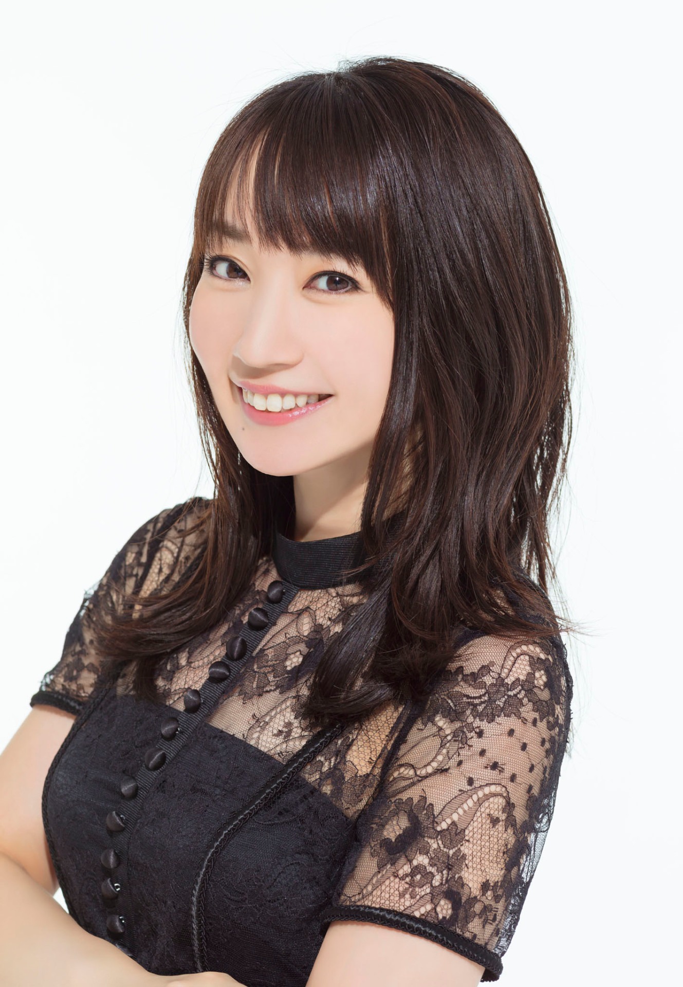 ユーリを演じる水樹奈々。