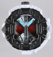 「風都探偵」5巻限定版に付属する、「DXダブル ファングジョーカーライドウォッチ」。