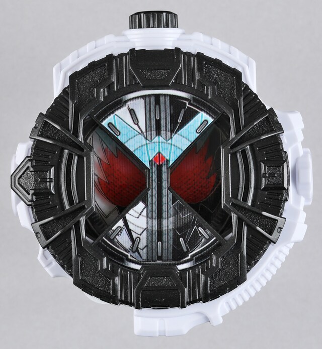 「風都探偵」5巻限定版に付属する、「DXダブル ファングジョーカーライドウォッチ」。