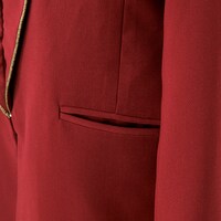 セイバーモデルのアウター。