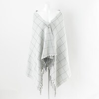 ナツモデルのストール＆ストールピン。