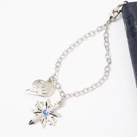 グレイモデルのスマートフォンケース。