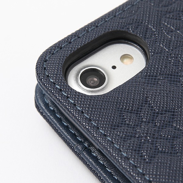 グレイモデルのスマートフォンケース。