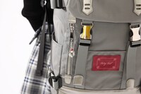 エルザモデルのバッグ。