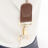 ルーシィモデルのバッグ。