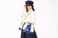 ルーシィモデルのバッグ使用例。