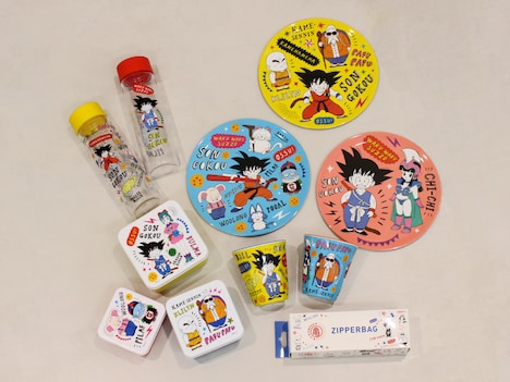 イフクカズヒコがデザインしたコラボグッズ。