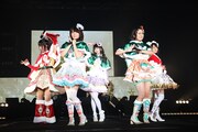 しゅうか（朝日奈丸佳）、ゆい（伊達朱里紗）、みちる（山田唯菜）、にの（大地葉）ファララ（佐藤あずさ）。
