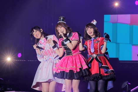 あいら（阿澄佳奈）、なる（加藤英美里）、みあ（大久保瑠美）。