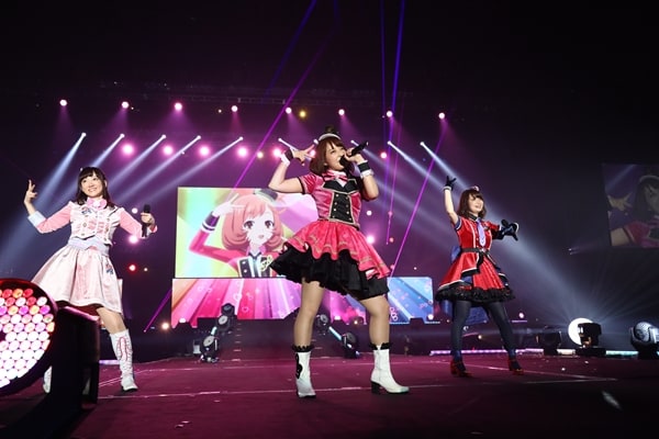 あいら（阿澄佳奈）、なる（加藤英美里）、みあ（大久保瑠美）。