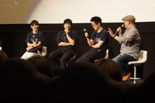 左から梶裕貴、中村悠一、齊藤優氏、吉野弘幸。