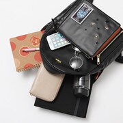 DRAMATIC STARSモデルのリュックの使用イメージ。