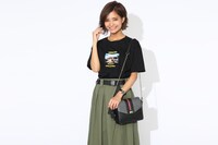 眼帯の喰種モデルのバッグの使用イメージ。