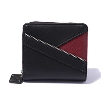 眼帯の喰種モデルの財布。