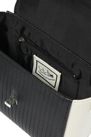 佐々木琲世モデルのバッグ。