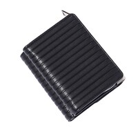 佐々木琲世モデルの財布。