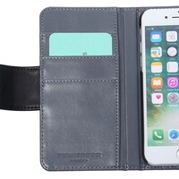 小田切モデルのスマートフォンケース。