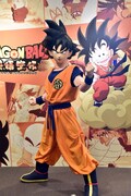 自爆するセルの前で バイバイみんな ができるドラゴンボール超悟空伝イベント イベントレポート コミックナタリー