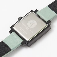 石切丸モデルの腕時計。