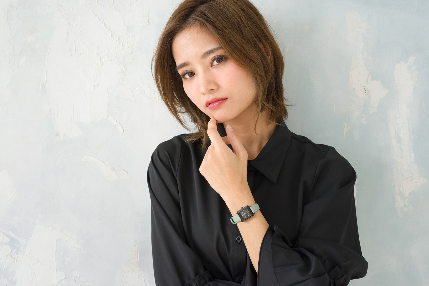 石切丸モデルの腕時計の使用例。