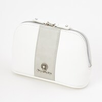 中島敦モデルのポーチ。