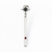 芥川龍之介モデルのイヤリング。