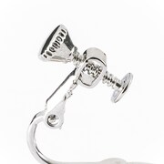 与謝野晶子モデルのイヤリング。