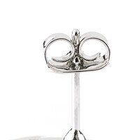 泉鏡花モデルのピアス。