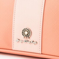 泉鏡花モデルのポーチ。