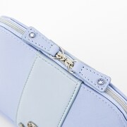 太宰治モデルのポーチ。