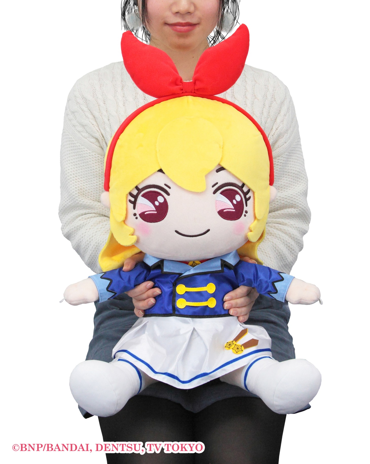 「PCクッション アイカツ！いちごちゃん」ぬいぐるみ。