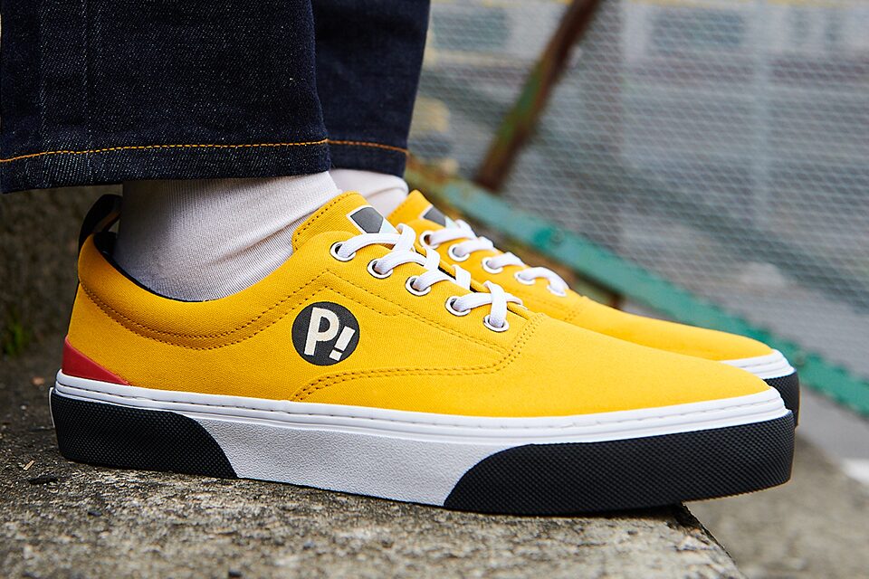 ハル子のベスパをイメージ フリクリ スニーカー P やナンバープレートも コミックナタリー