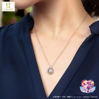 「セーラーウラヌス セーラーネプチューン リバーシブル ネックレス」使用例。