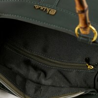 中国モデルのバッグ。