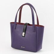 フランスモデルのバッグ。