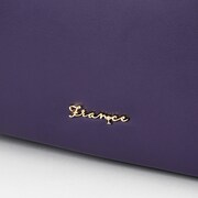 フランスモデルのバッグ。