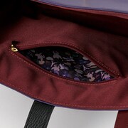 フランスモデルのバッグ。