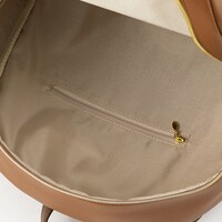 アメリカモデルのバッグ。