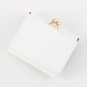 日本モデルの財布。