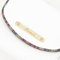 日本モデルの財布。