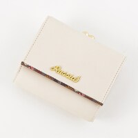 ロシアモデルの財布。