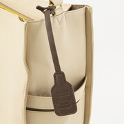 ロシアモデルのバッグ。