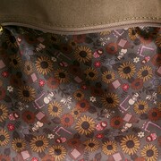 ロシアモデルのバッグ。