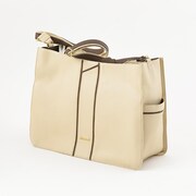 ロシアモデルのバッグ。