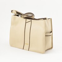 ロシアモデルのバッグ。