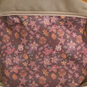 アメリカモデルのバッグ。